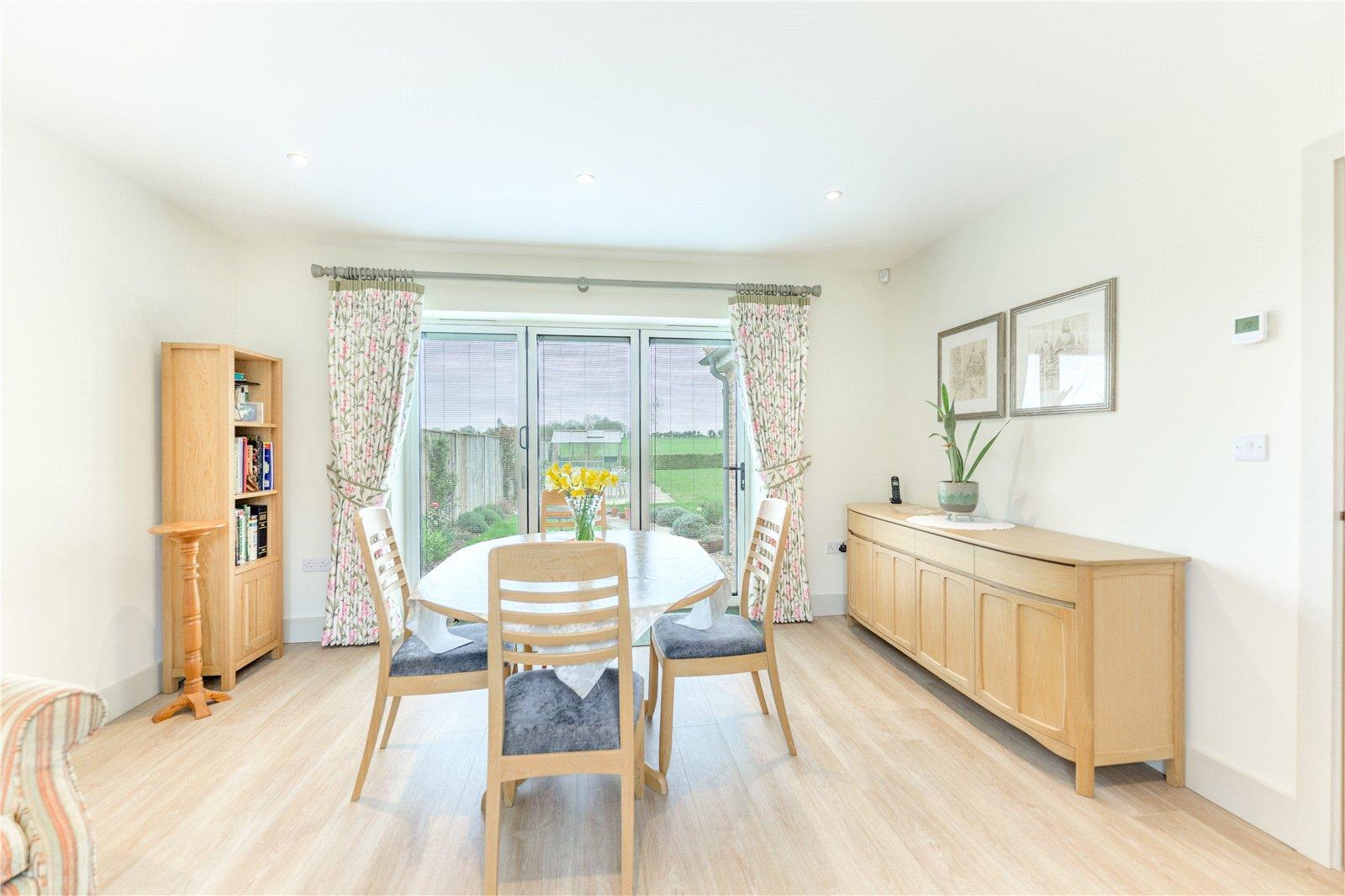 Property Image 16b403f7-aeaa-4113-9613-ca034f662efd