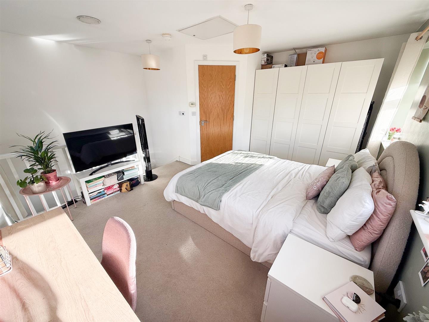 Property Image 16b65a64-41c8-40d7-9efb-c9cc3346926c