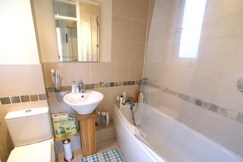 Property Image 16c922b0-dd46-4997-9f62-3d35a521c5f8