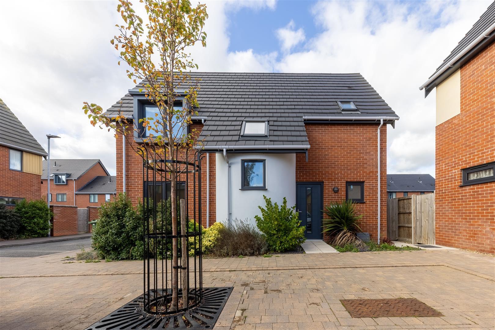 Property Image 16d3bb58-8cb0-4bb0-9775-5f2a39cf5460