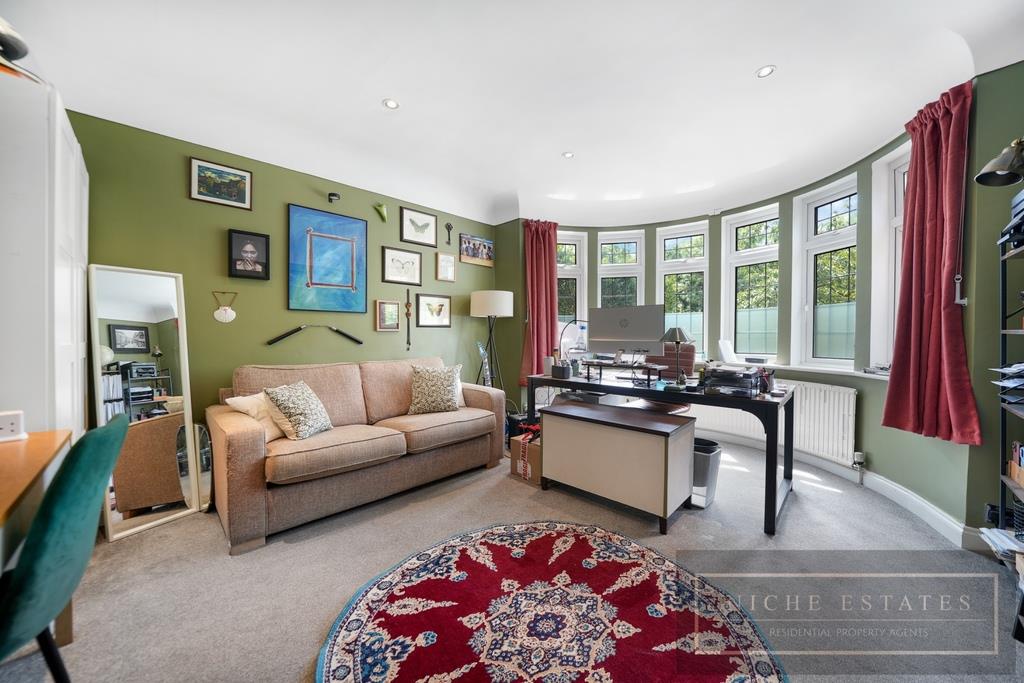 Property Image 16e326af-88c7-47d4-aa74-bb13b3e5f46d