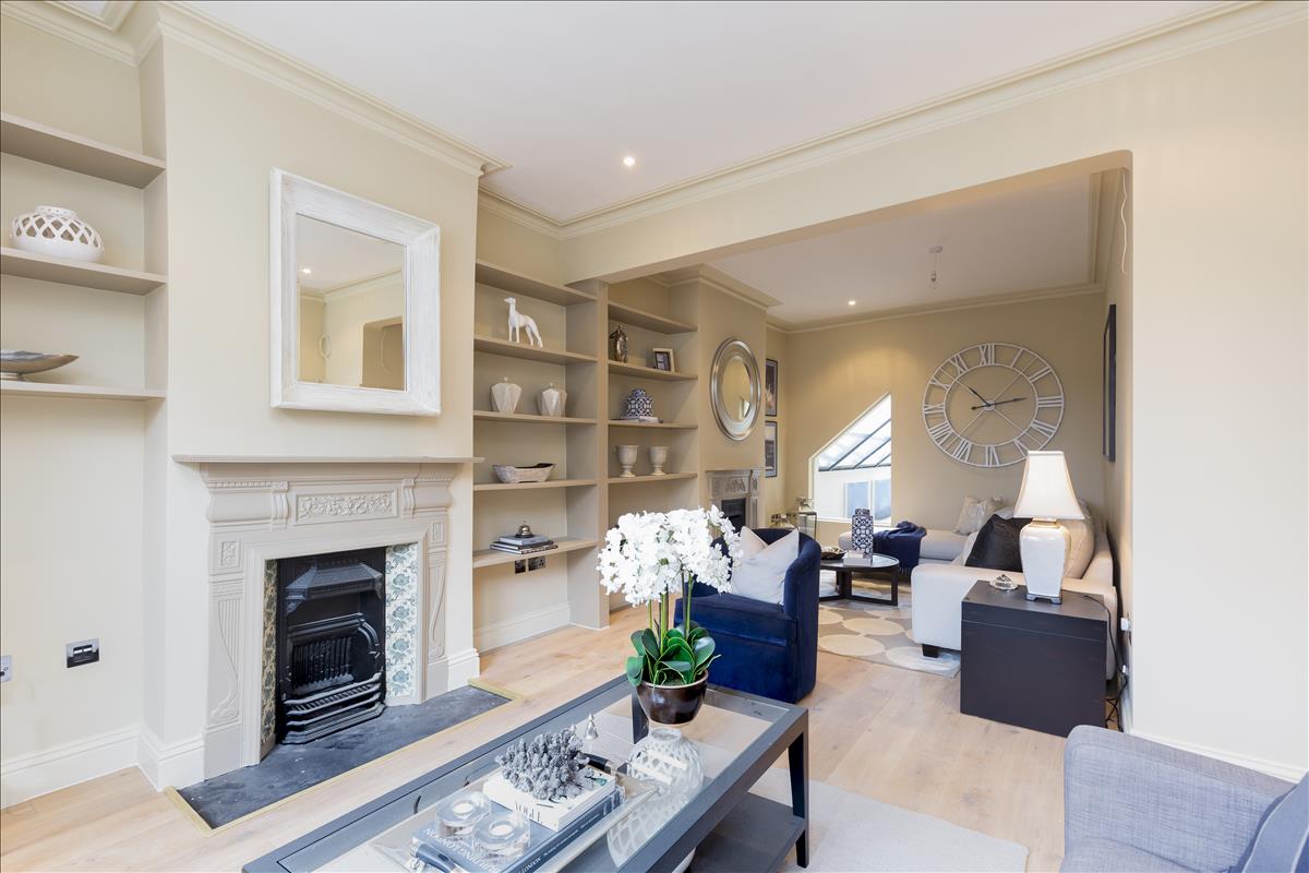 Property Image 16e71ae0-5192-4875-8b75-fc128e7683bd