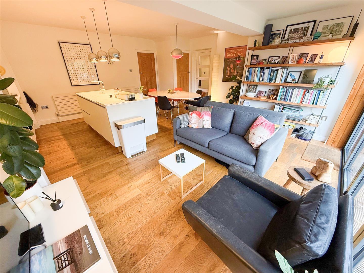 Property Image 16fbe72c-122d-42e8-9855-11db559f3e20