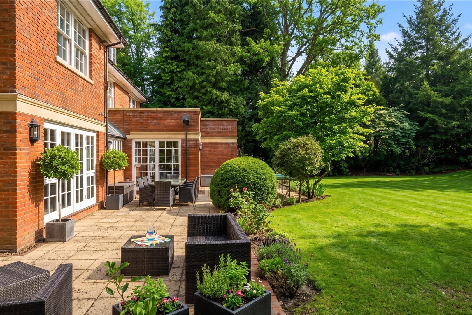 Property Image 16fdf724-6038-4f1e-b388-ffcd3bfa9975