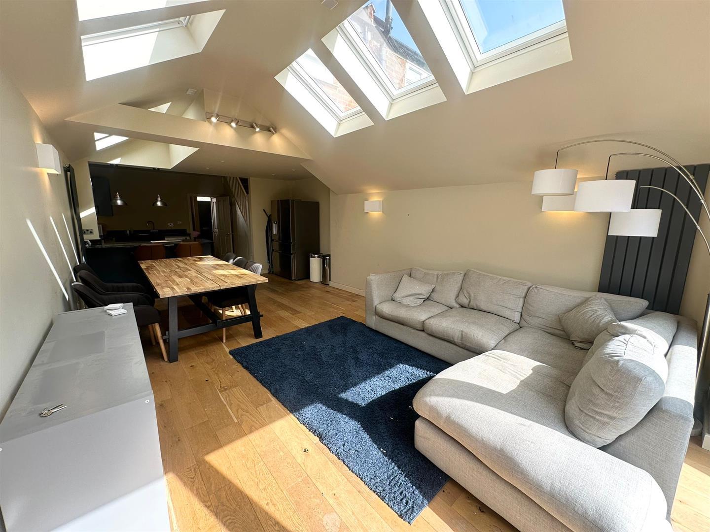 Property Image 1712fb02-9f4f-4256-8be4-0e9d22a40ee1