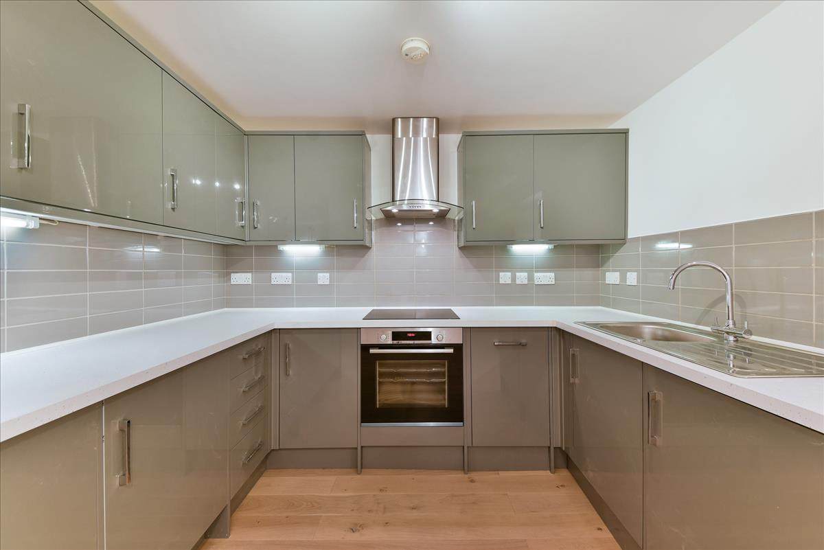 Property Image 171e9260-c811-40fa-a287-ba0acbb8eb6a