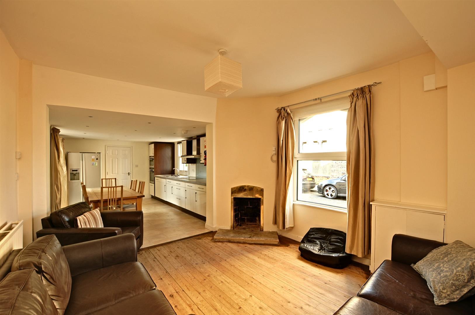 Property Image 1723654c-6af0-4dc2-89e6-892077b95bca