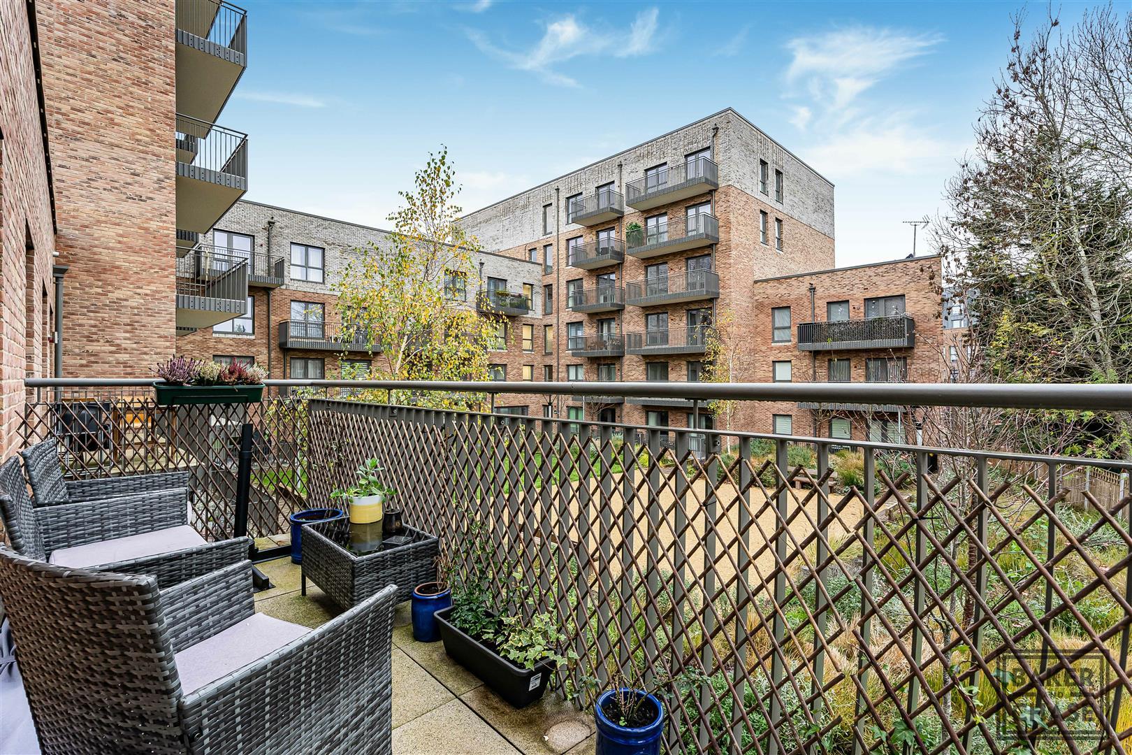 Property Image 172d5b74-a179-4d82-b9de-cd374b335684