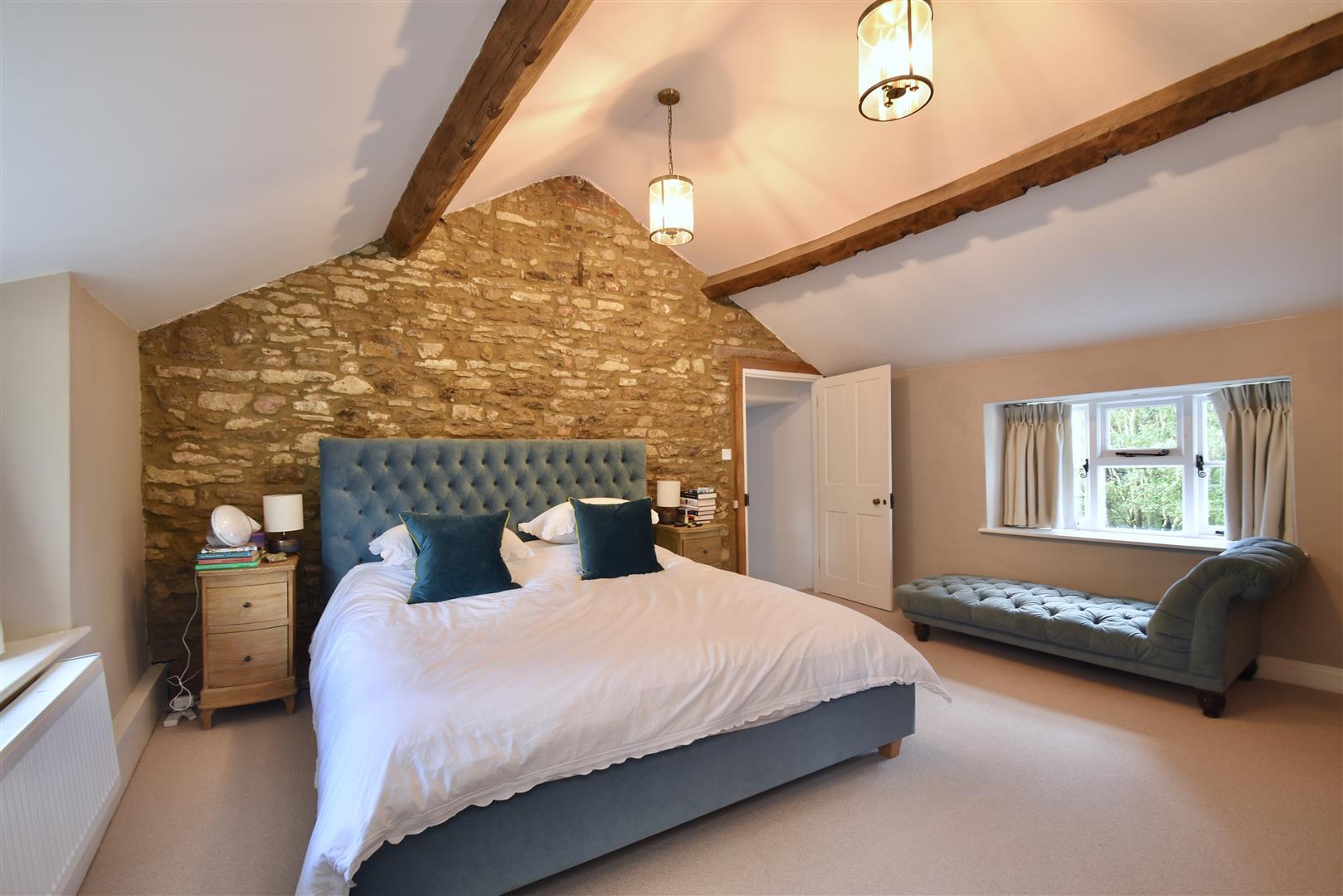Property Image 17326e4c-30d8-43e0-91b8-96581a35dc10