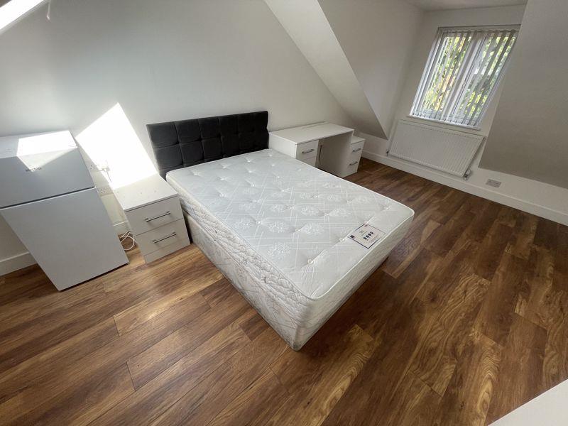 Property Image 173dc660-424f-4165-8729-26be7263a7ec