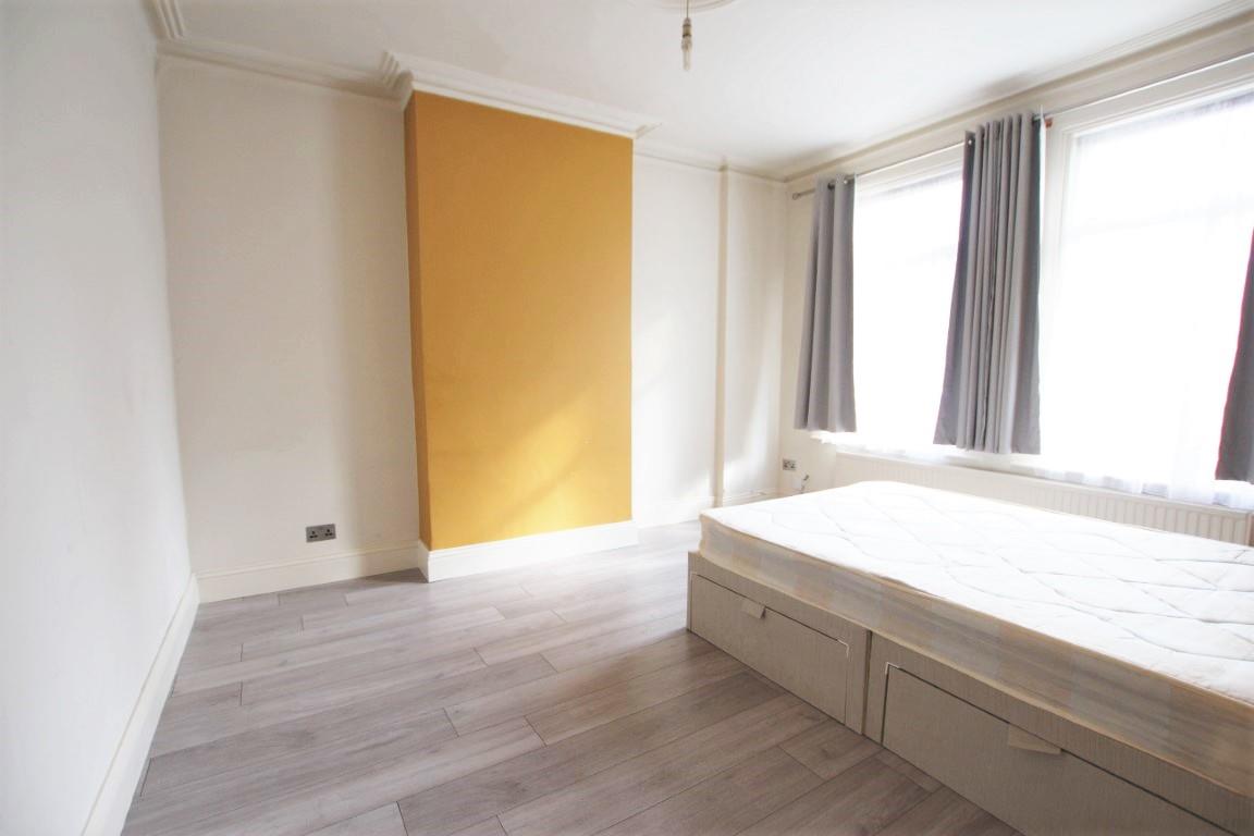 Property Image 173e40f4-3b49-4ef4-93fd-333cbb2fb1d0