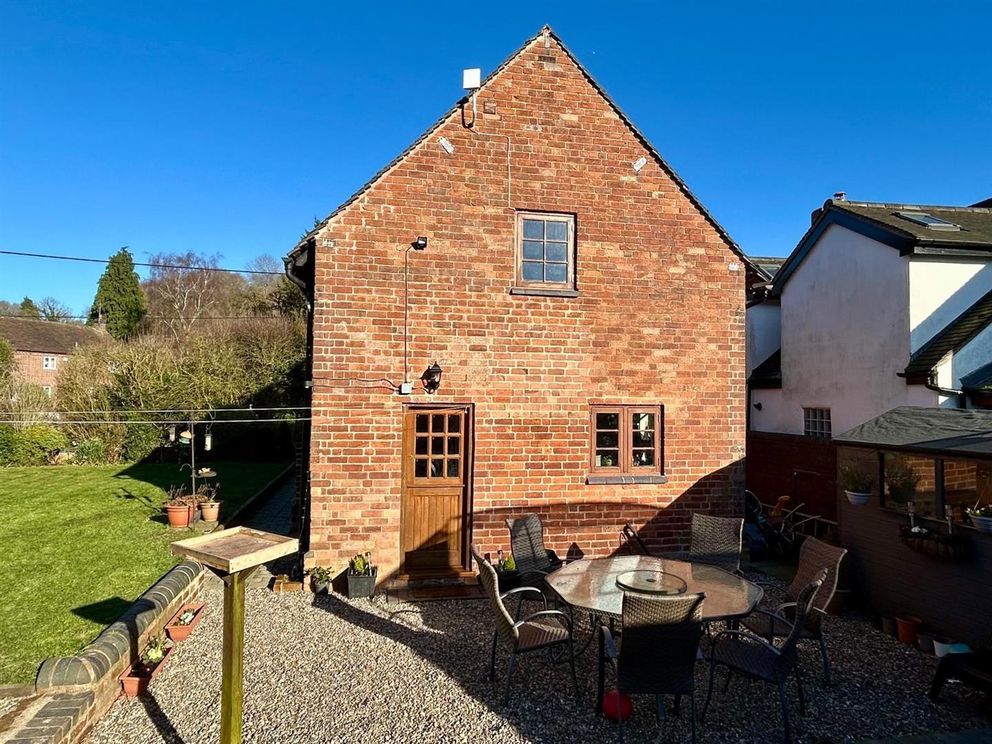 Property Image 1740b3f0-c7fc-4b45-b7b0-159ca5bf9a69