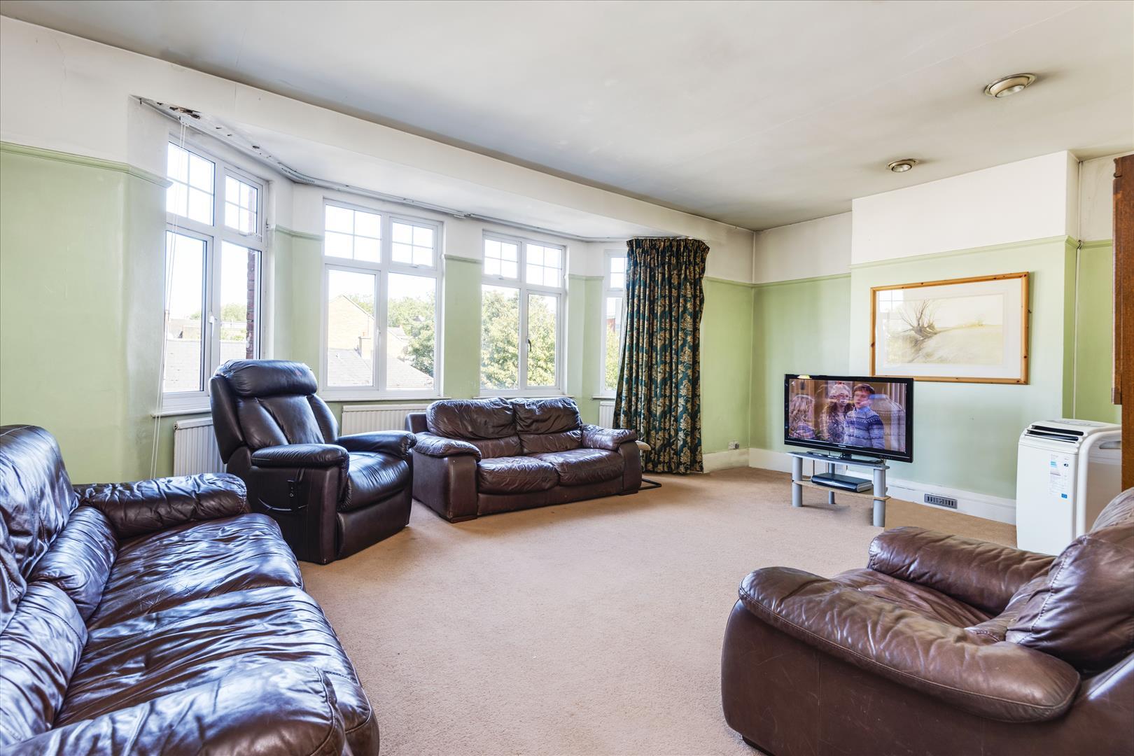 Property Image 174bd5b7-8485-46fe-bc98-3d4273d8e047