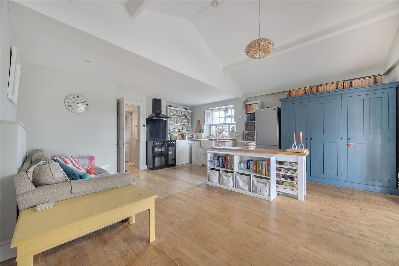Property Image 17567092-2d35-4094-92e5-c0f8b7eb2c85