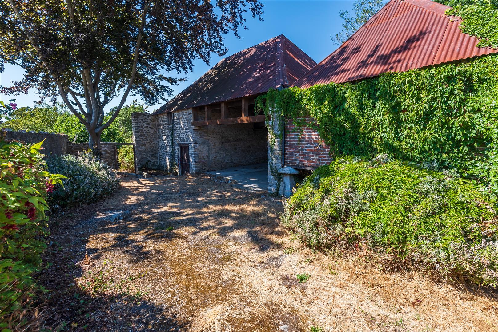 Property Image 1770f08d-5e9c-44b5-8c5f-1ffb6bfab36c