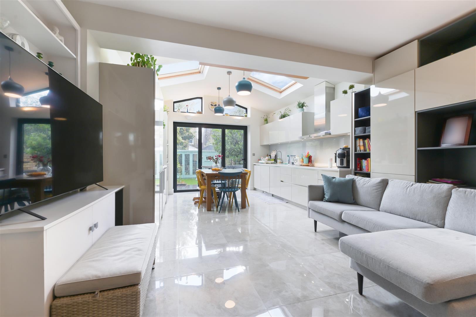 Property Image 1792f845-9ce1-43c9-943b-3564342ceabf