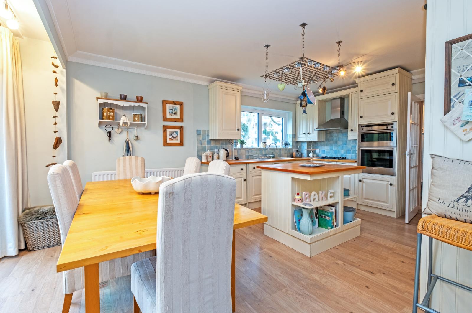 Property Image 1799f432-ecf7-4a63-9f6b-37d486de897f