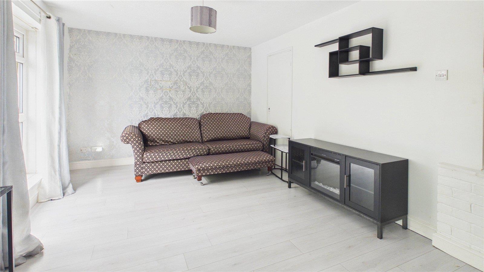 Property Image 17aa67c8-8304-41ce-9994-f205491c4aa0