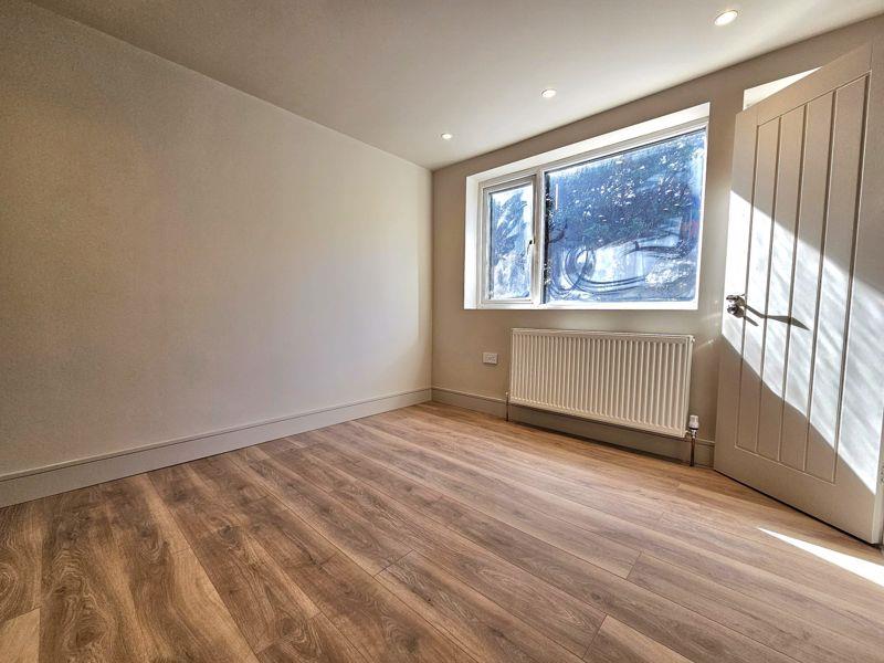 Property Image 17b700f1-967e-4112-9943-3d01b9168e7d
