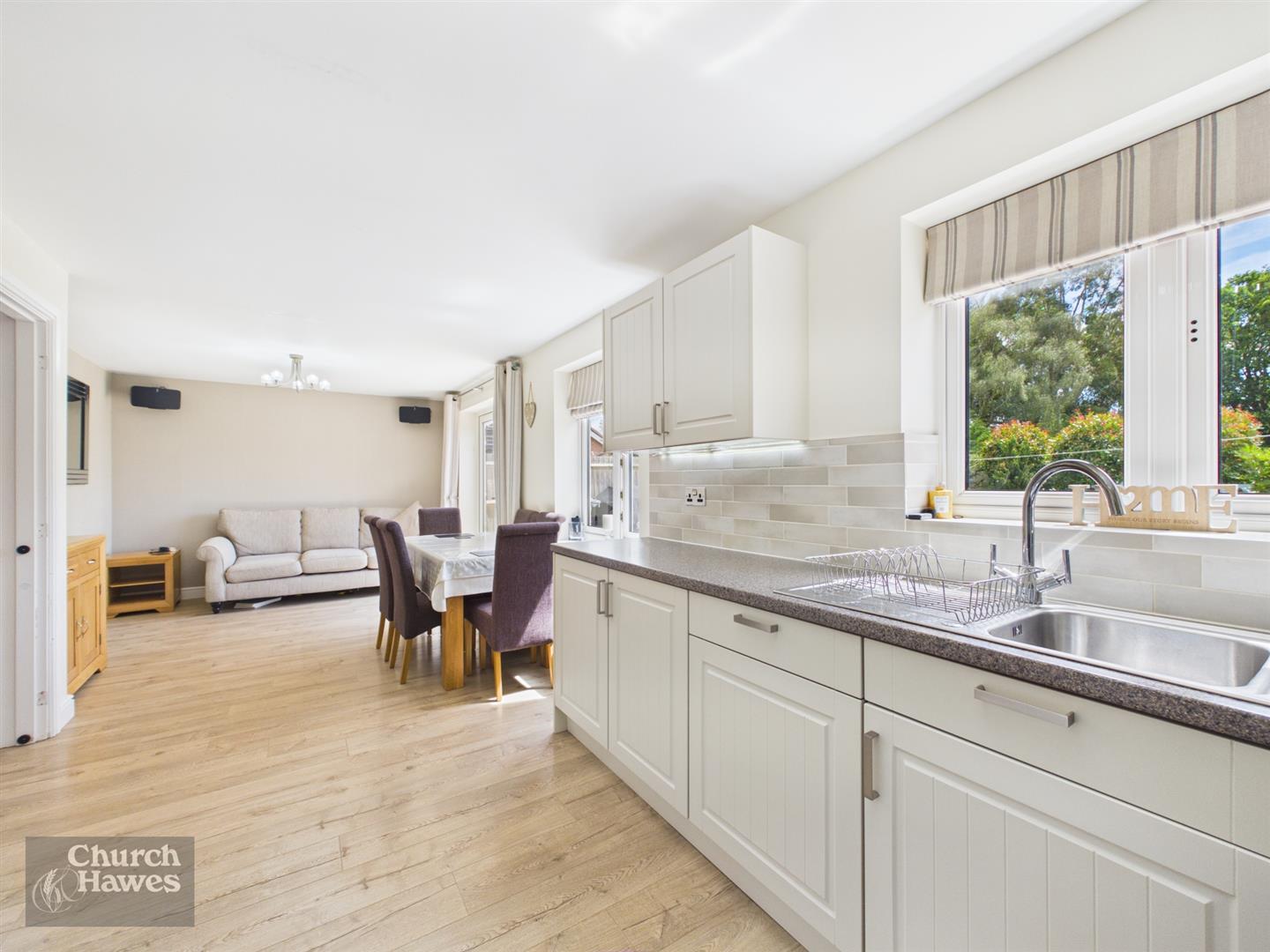 Property Image 17b77f1f-375d-4518-88b9-cdcd398f9406