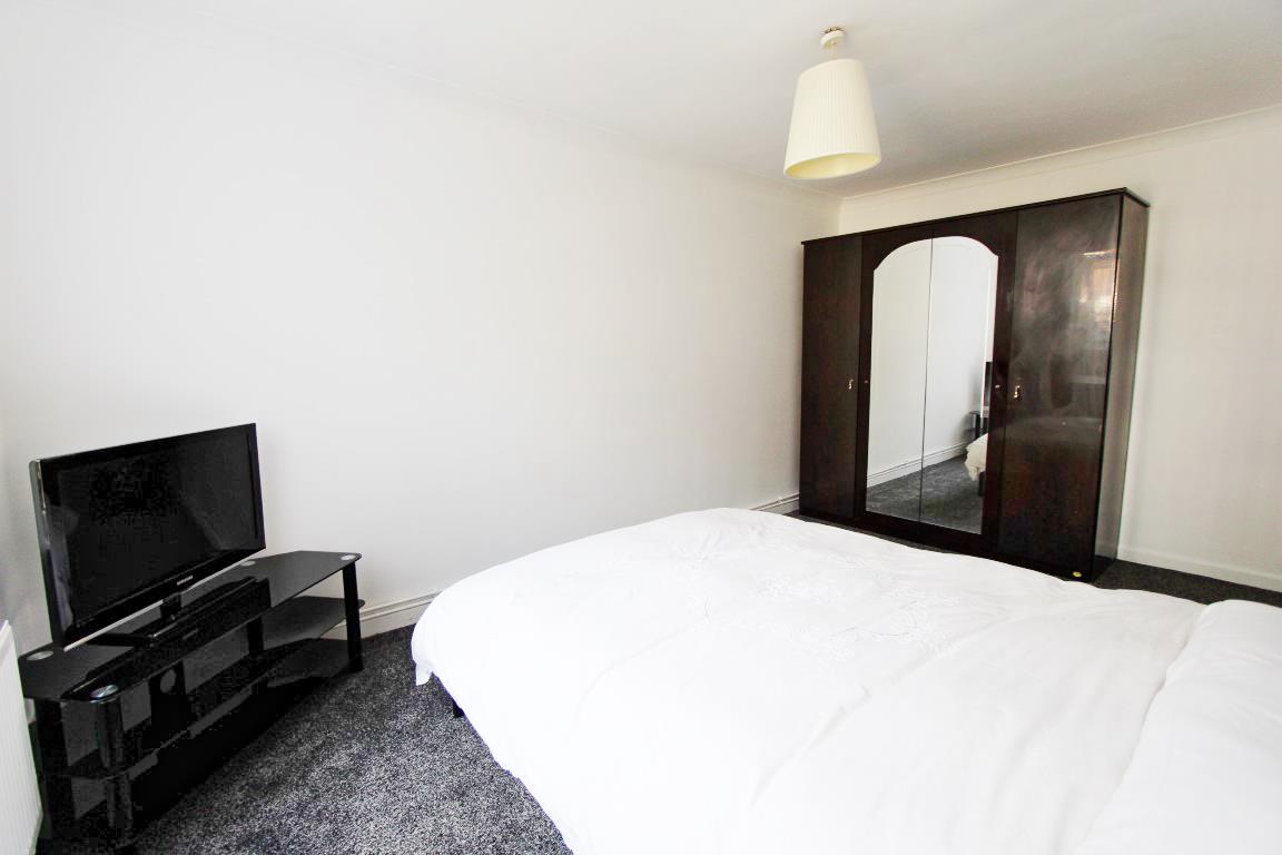 Property Image 17cc9c9a-a384-4484-86c6-1217182779bc