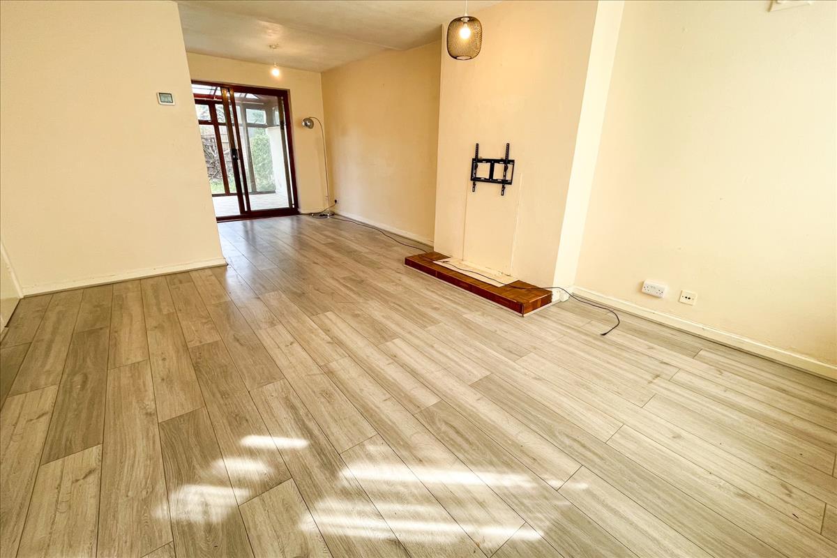 Property Image 17d377b1-080b-4b24-86ef-06ad26fa78df