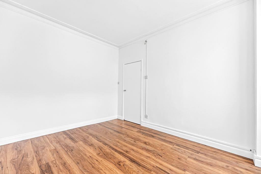 Property Image 17d80870-26ae-4399-9b0f-1485a60af41e