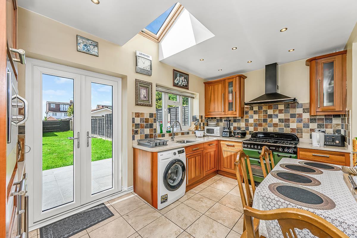 Property Image 17e273e8-61a5-4d70-bc33-e00a1177bbe1