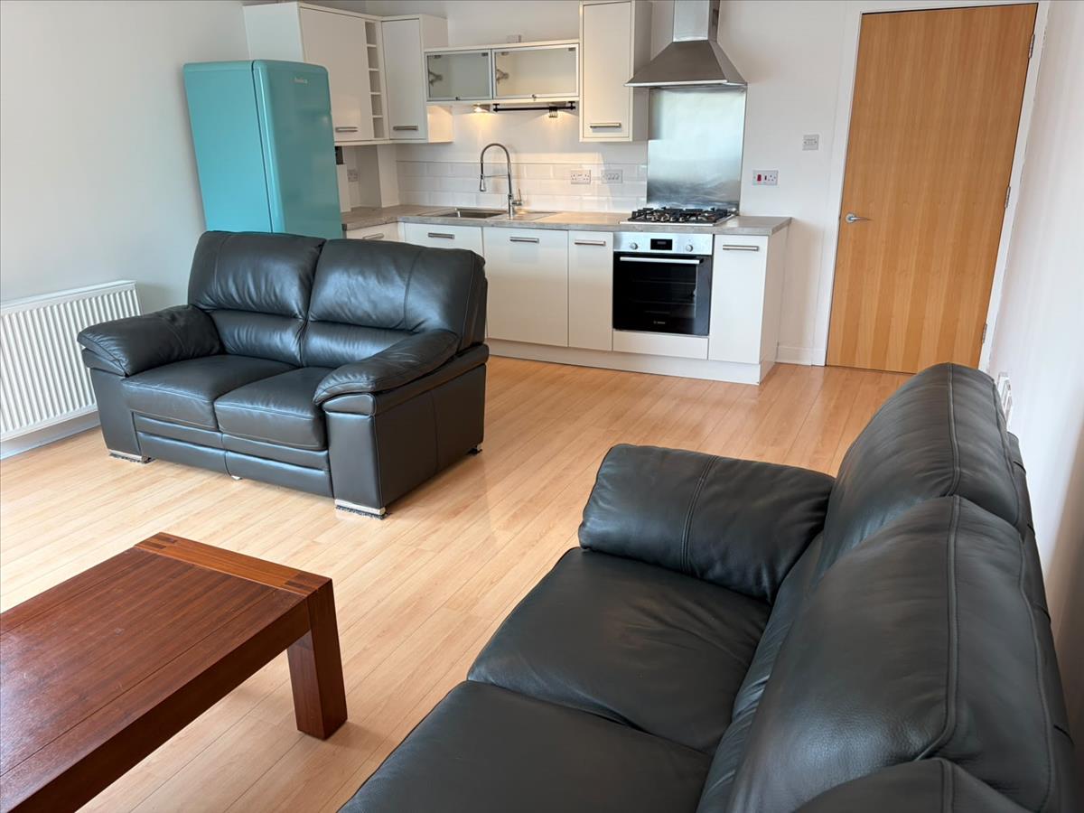 Property Image 17f014f3-1ebb-4f6e-9632-fe8008f37926