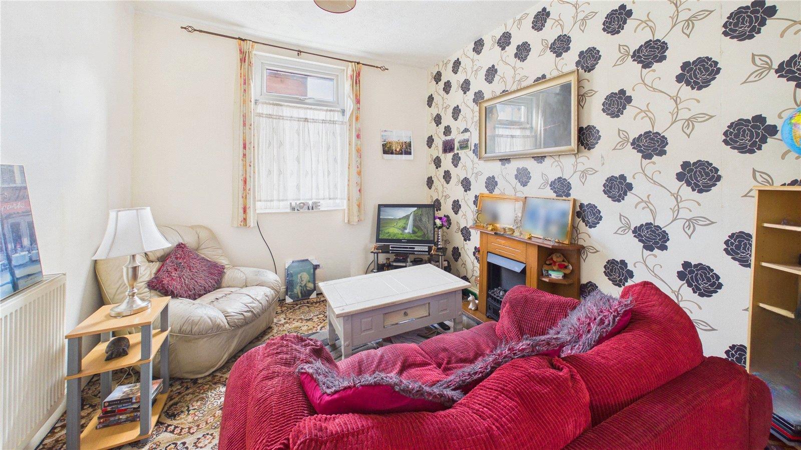 Property Image 17f8746e-fd1c-48e8-81e6-efb9d88cd2e3