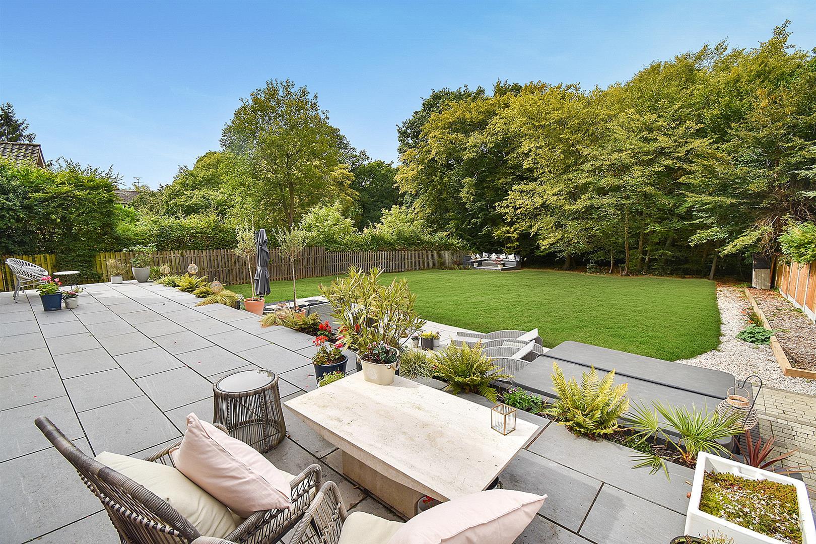 Property Image 1802d2e4-470d-40ae-b3e2-f7b44234cfbe