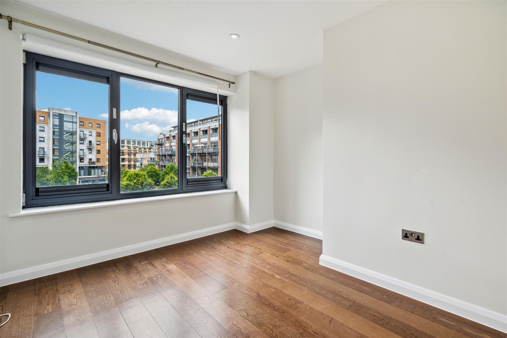 Property Image 18040cce-9816-4d85-8f08-952effbd2a95