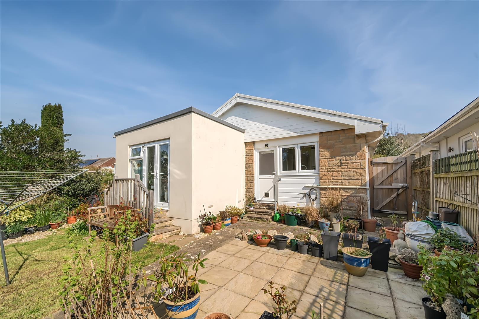 Property Image 18089594-2621-4e64-859b-640937ffc2ef