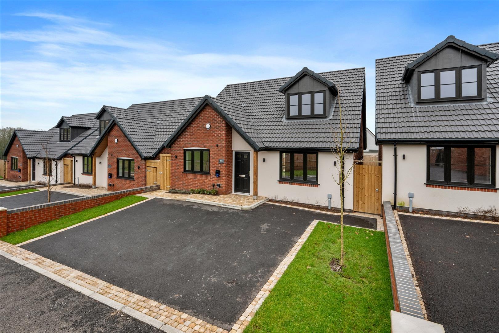 Property Image 180db8a4-ebdc-4f79-b5a8-193d84e8cfc7