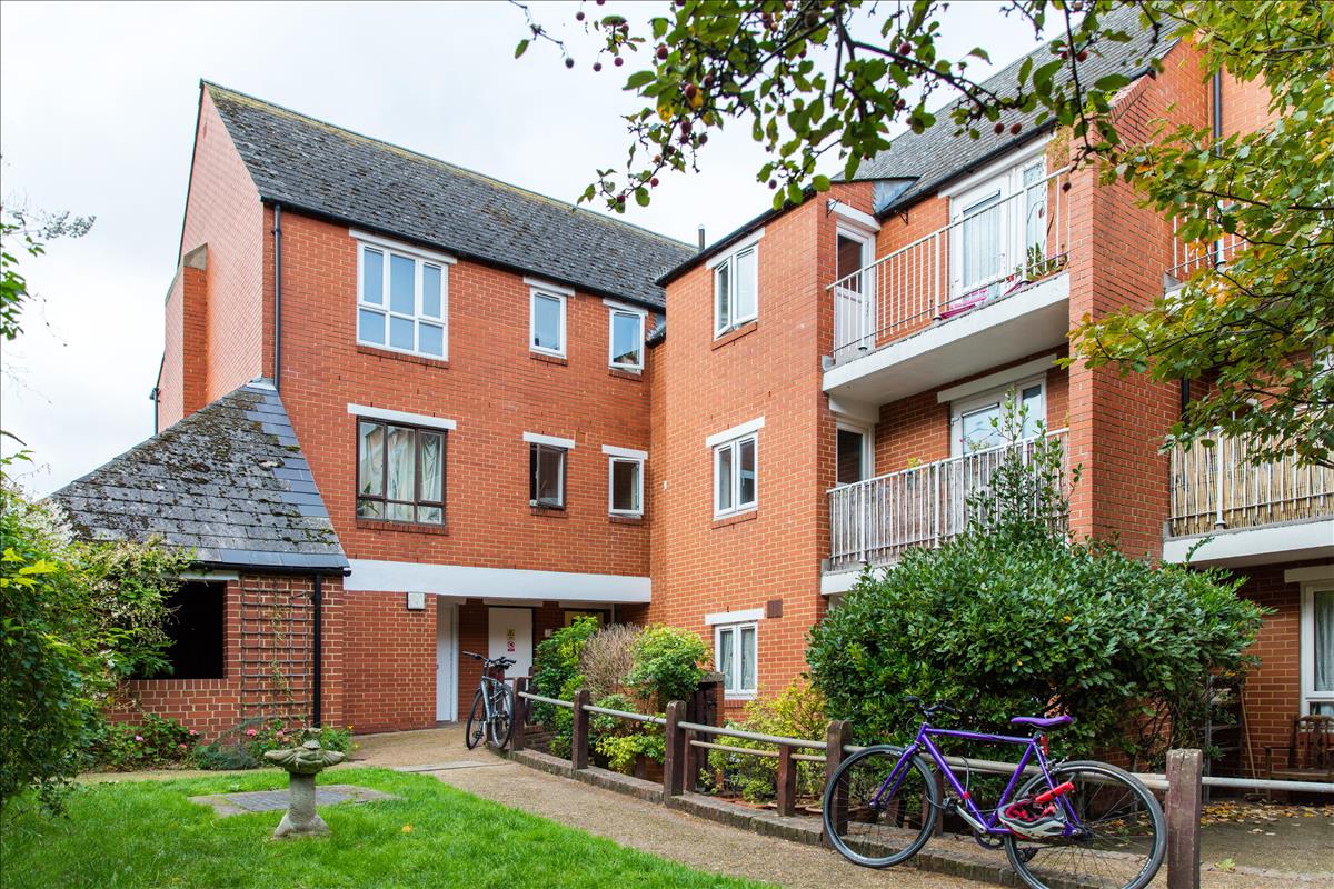 Property Image 180ff938-438e-4cad-8deb-2cb3c3fc1d43