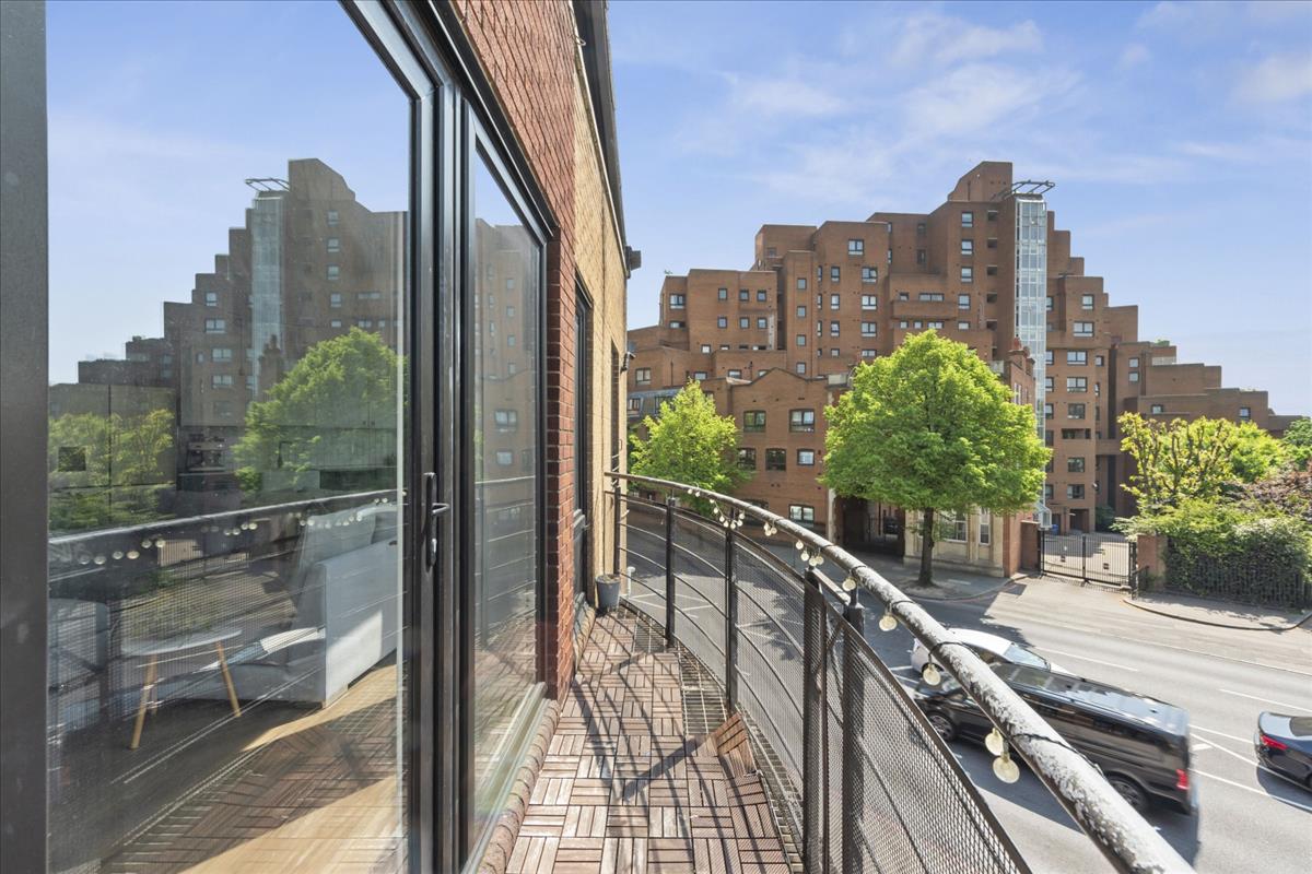 Property Image 181018b5-a252-4747-a062-34ef3e0ee04f