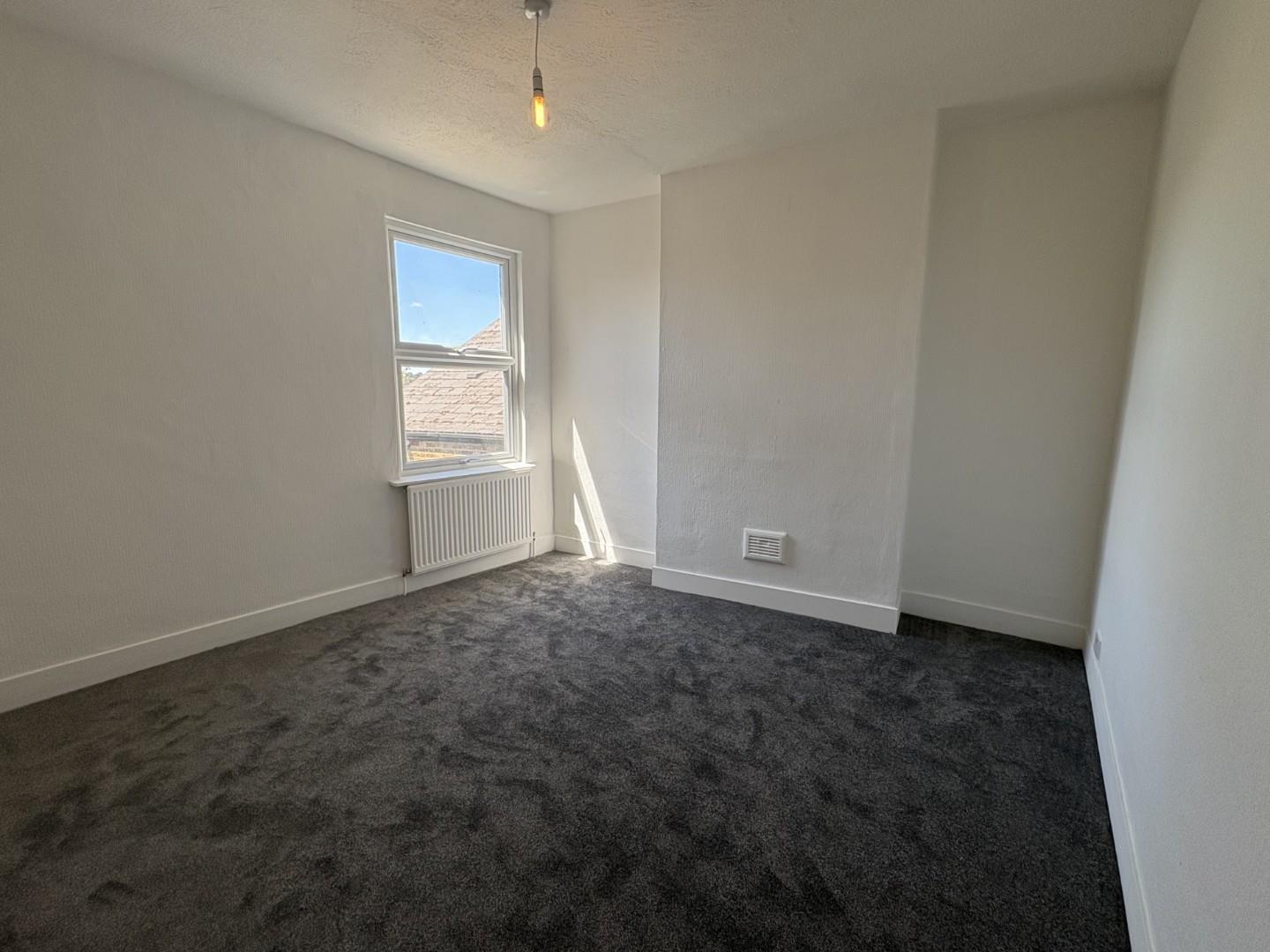 Property Image 182b93d2-f08b-437a-be91-de57a6711856