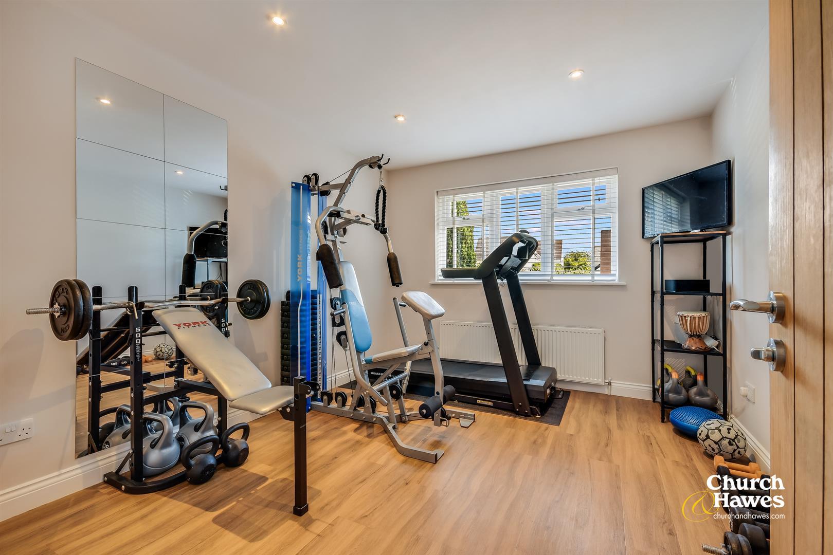 Property Image 184250e2-6f2f-459a-a228-1fe3ff8ebd1c