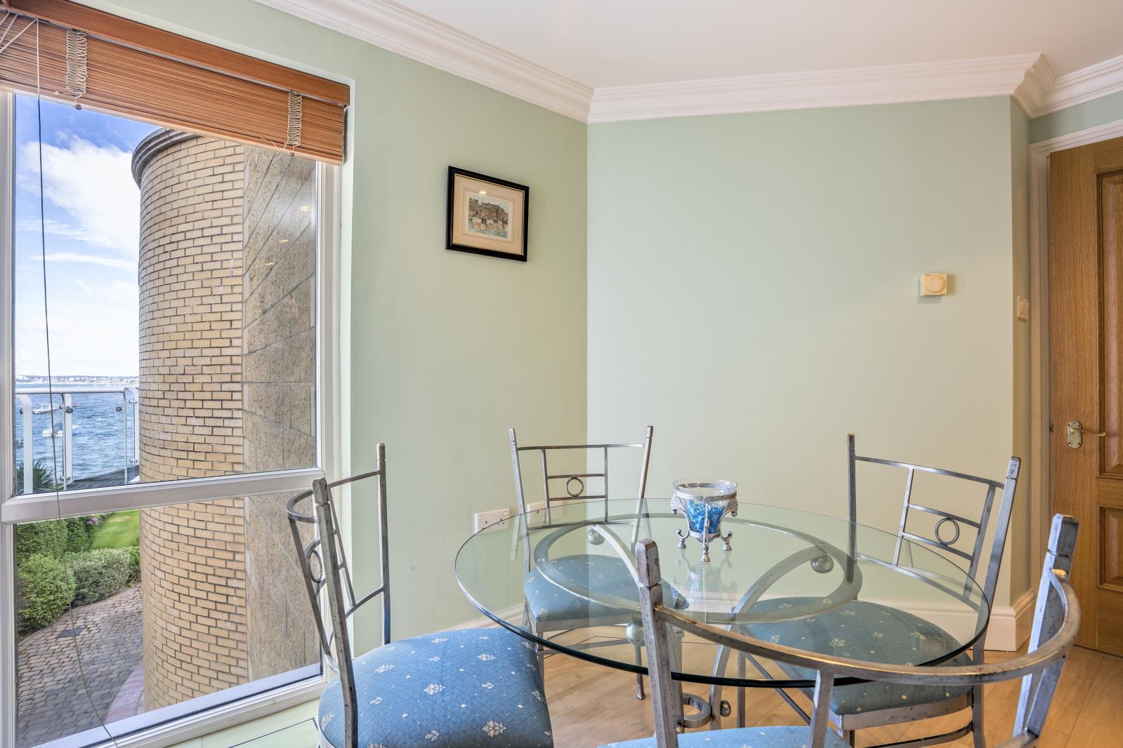 Property Image 18540d3e-5870-49db-9dd3-1ed21140b261