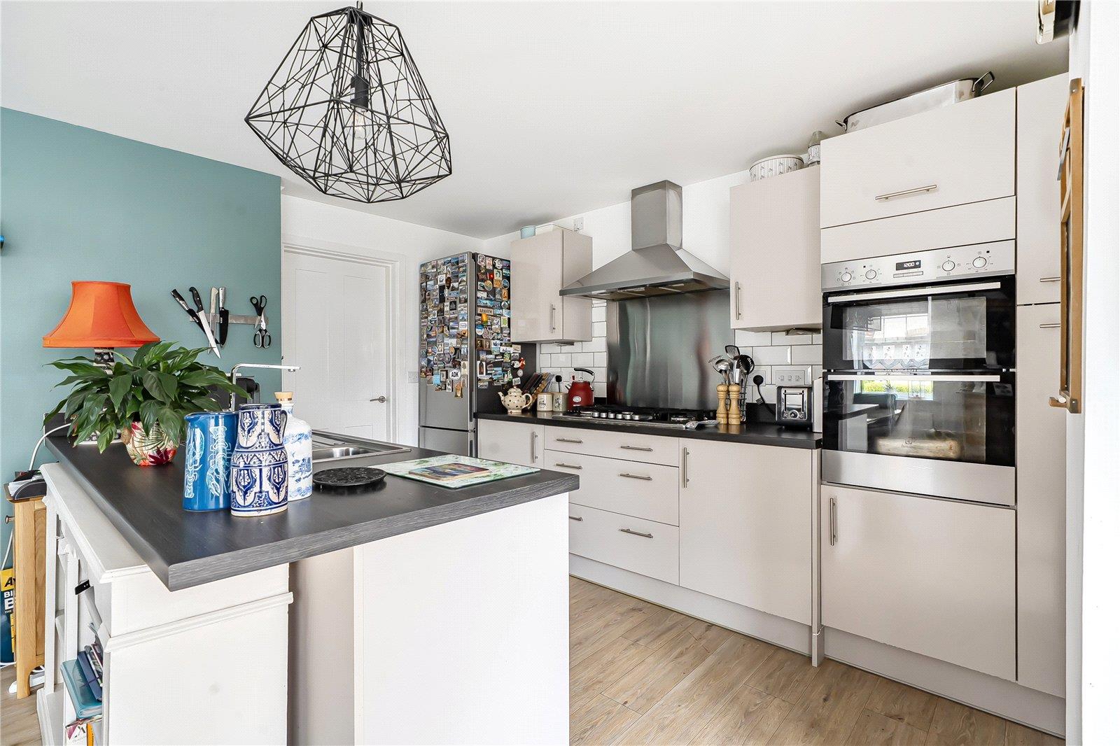 Property Image 18578657-475e-45db-aa44-3168b583e65e