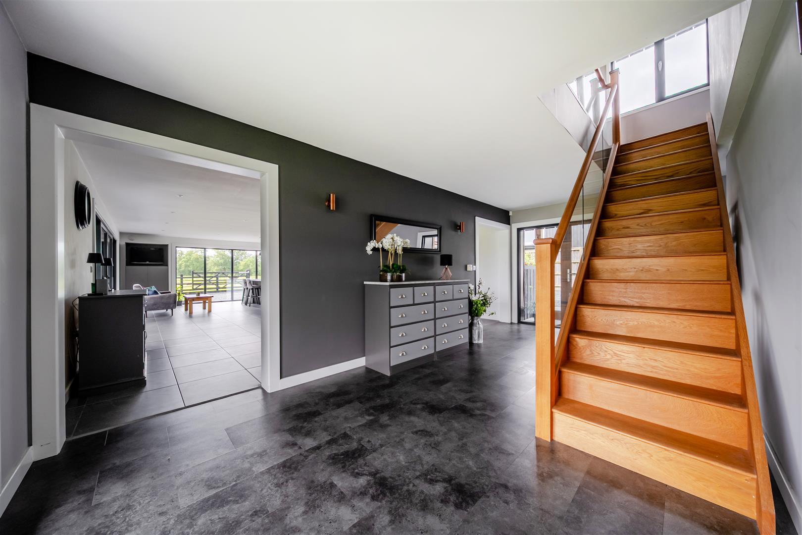 Property Image 1858553f-a4af-4550-9f28-4435232d4e02