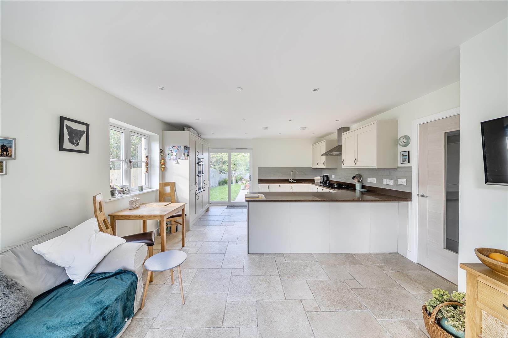 Property Image 18596814-780d-4763-a356-5b76603536b1