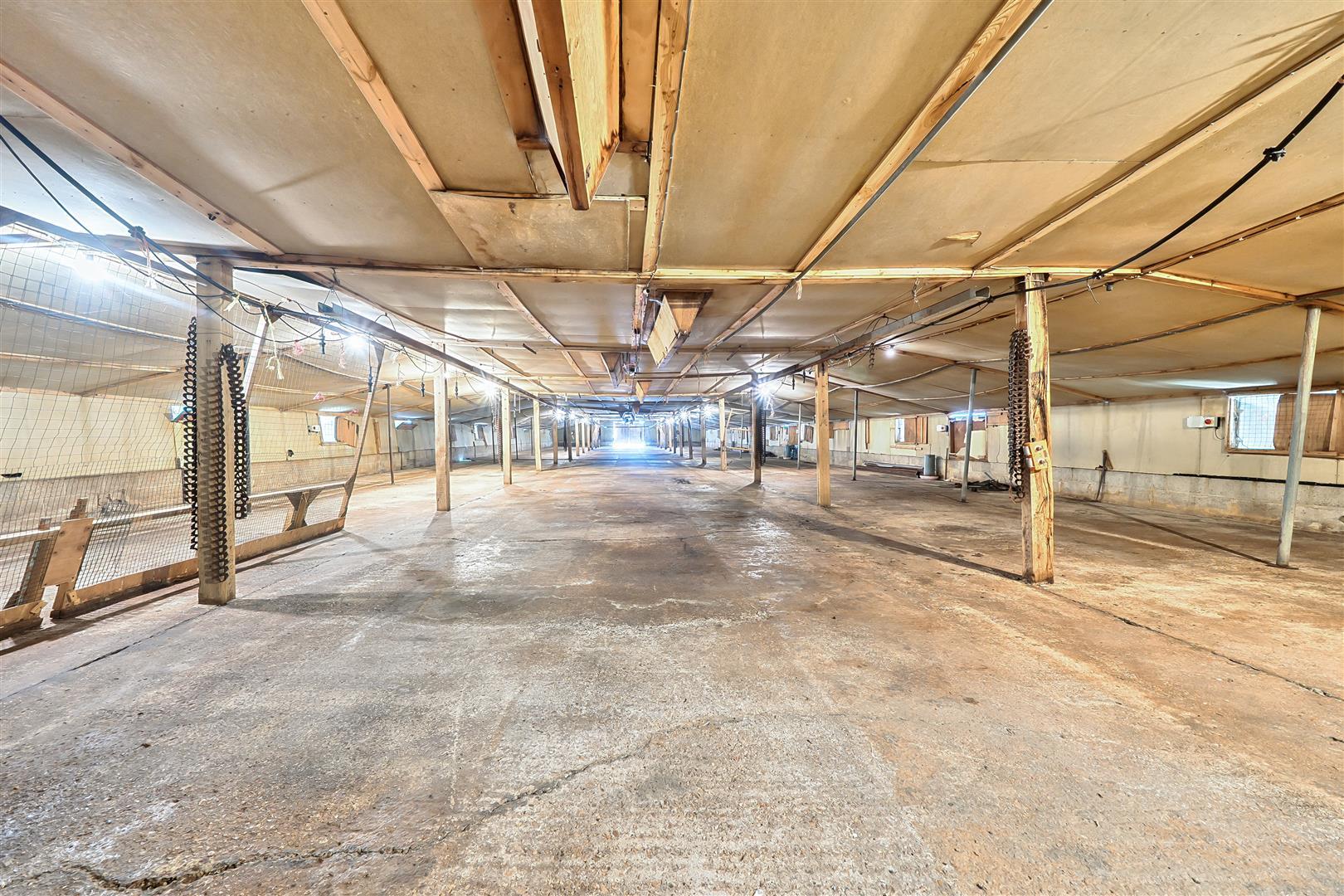 Property Image 187e8936-23d0-4eb7-ba67-5342d06f5d9f