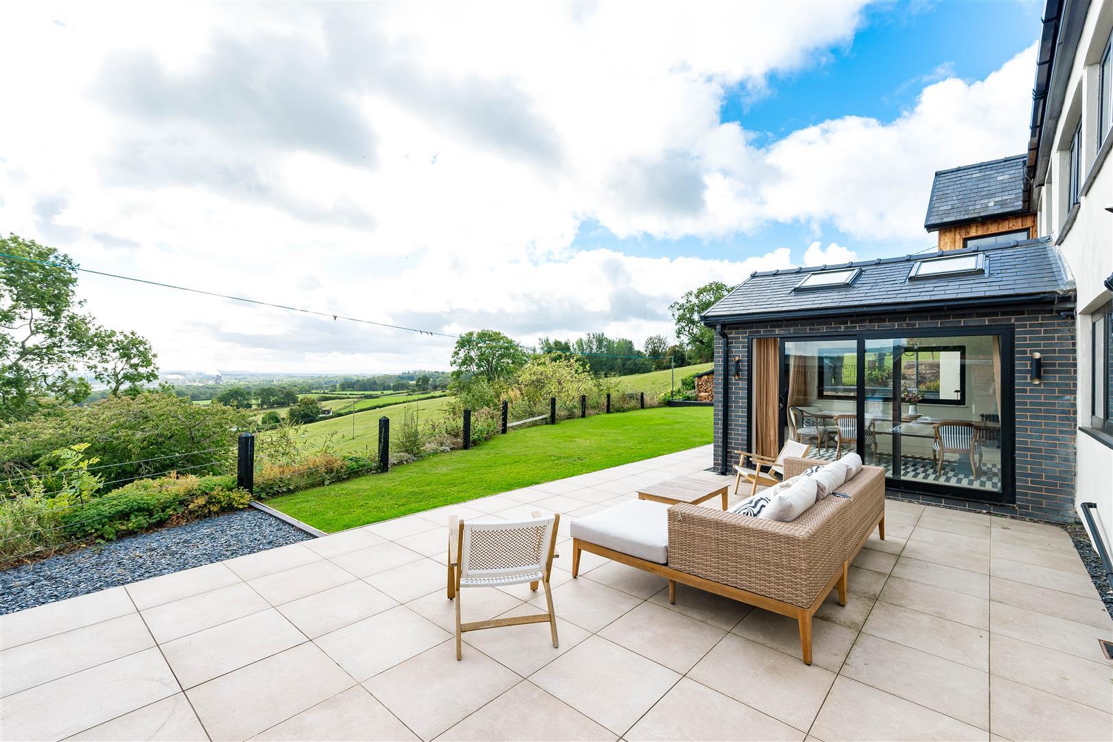 Property Image 18a228bb-2230-4856-99cd-375b806e4ca6