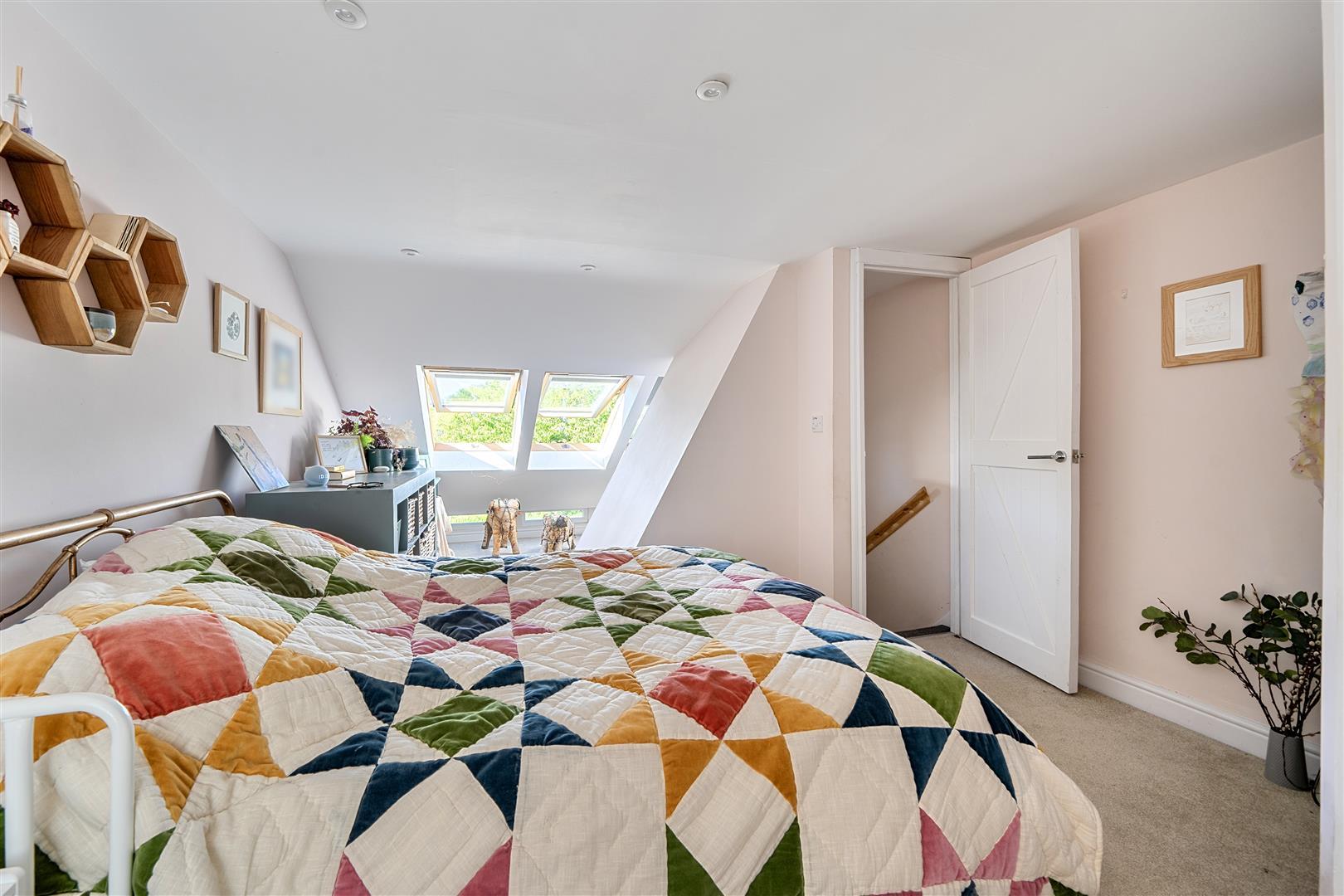 Property Image 18a76018-cff4-4f9f-a1e0-6a678c9707ad