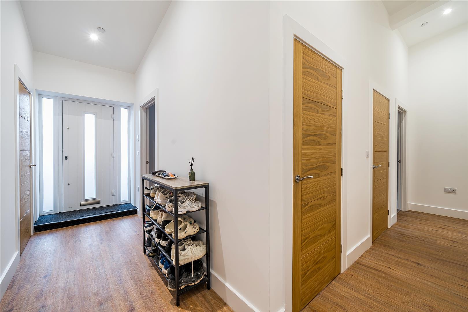 Property Image 18a97197-8c22-479b-8d5b-a7dcc1c9696b