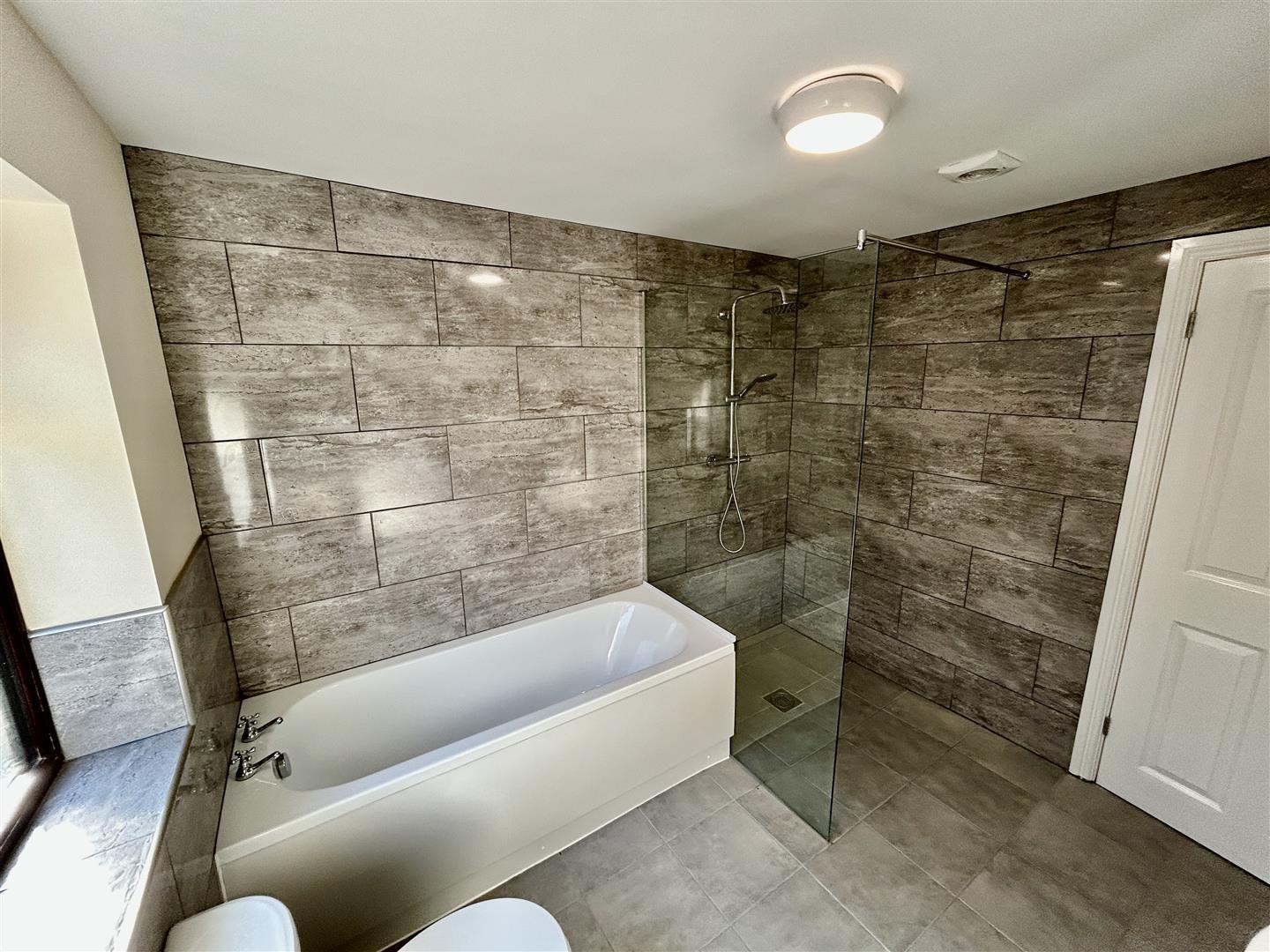 Property Image 18bc0491-22c5-4f2a-b002-e69223e1b09a
