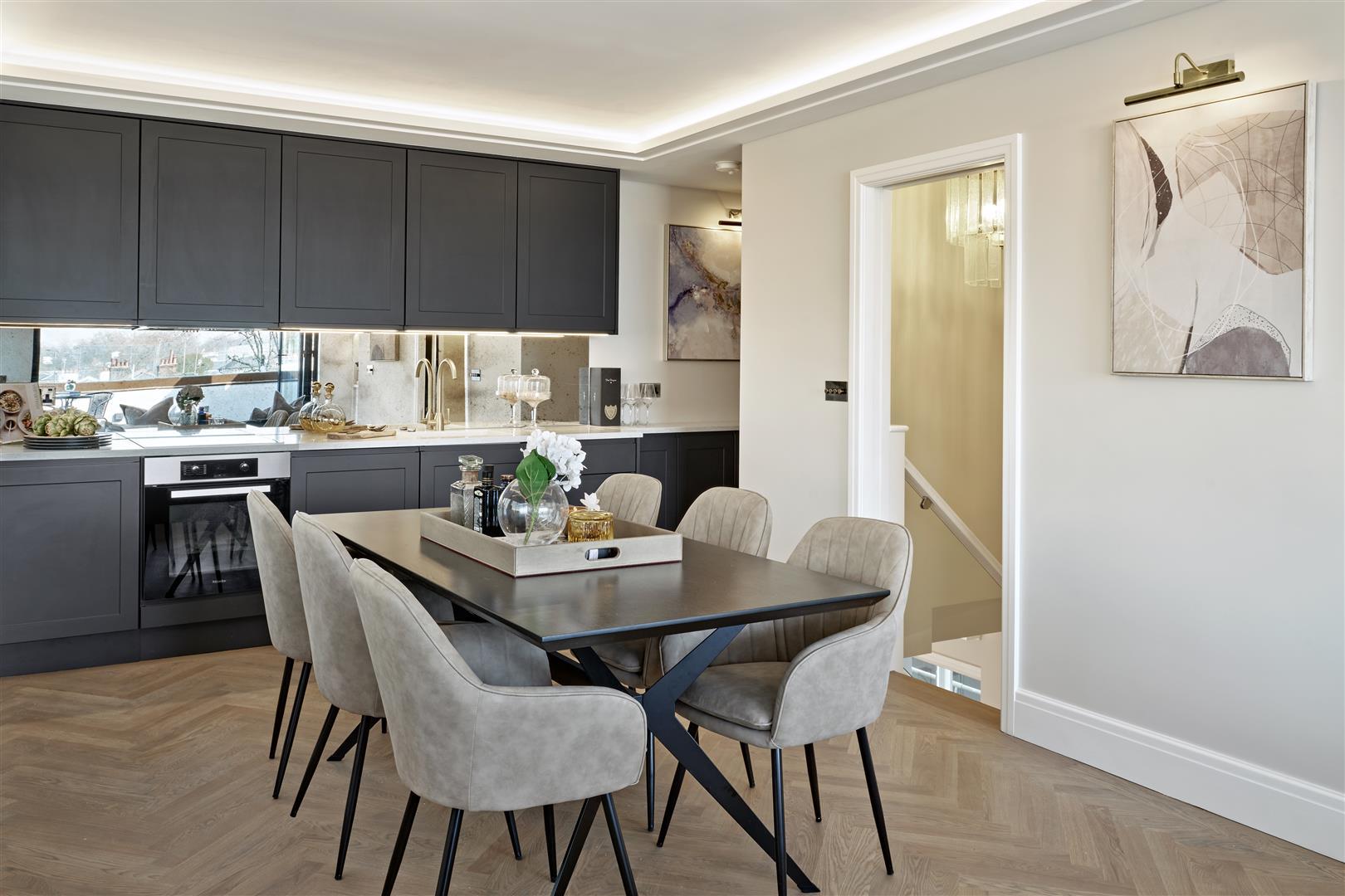 Property Image 18c21f63-3628-464e-9bbf-1b500867ba49