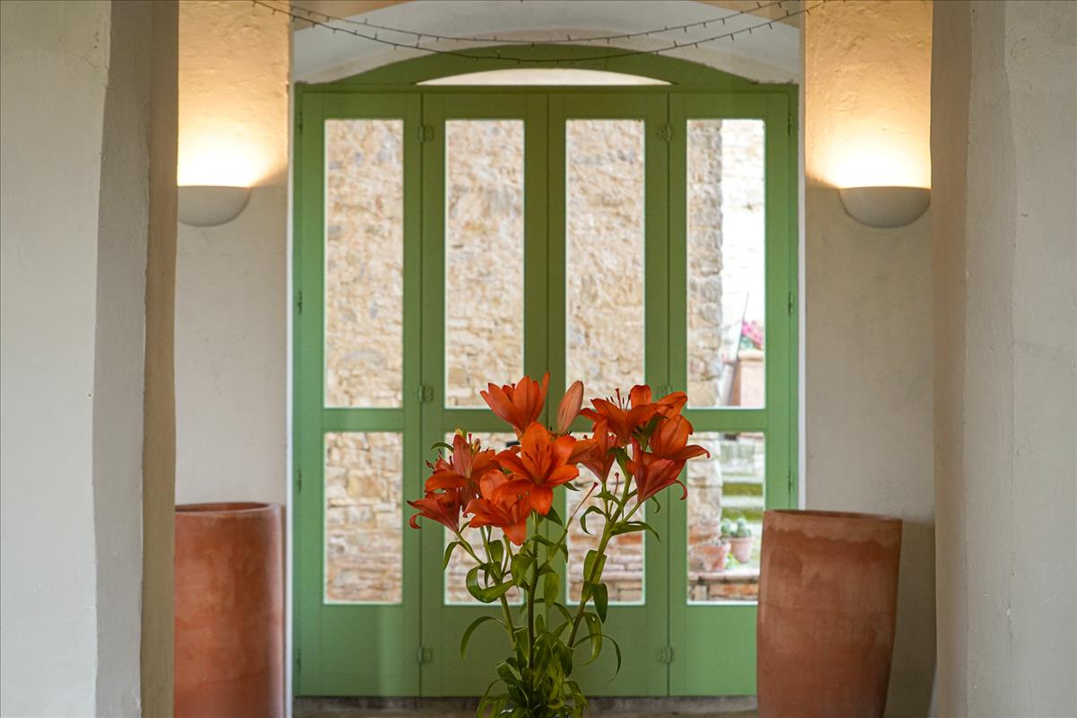 Property Image 18cd4eb7-98d6-4305-aa32-78373485cab2
