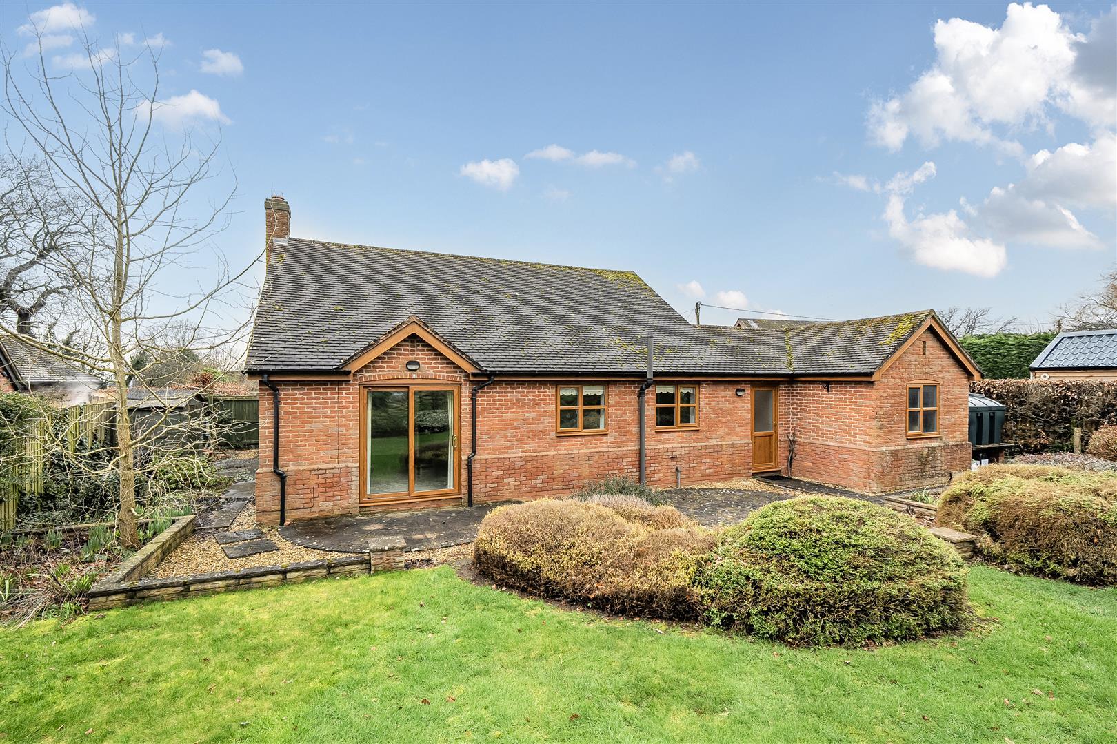 Property Image 18cdfce1-cb89-44a5-bfc8-fed86831e688